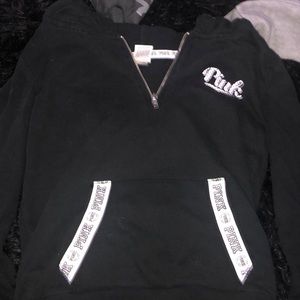 black pink hoodie🖤
